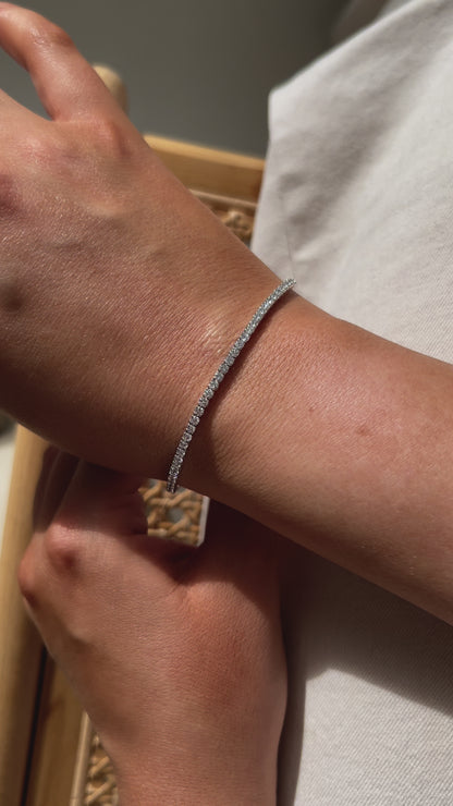 Petite Round Luxe Line